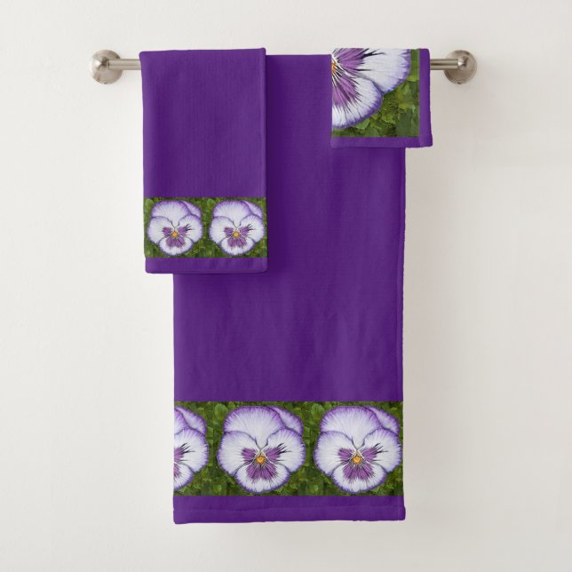 Pansy Dark Purple Bath Towel Set (Insitu)