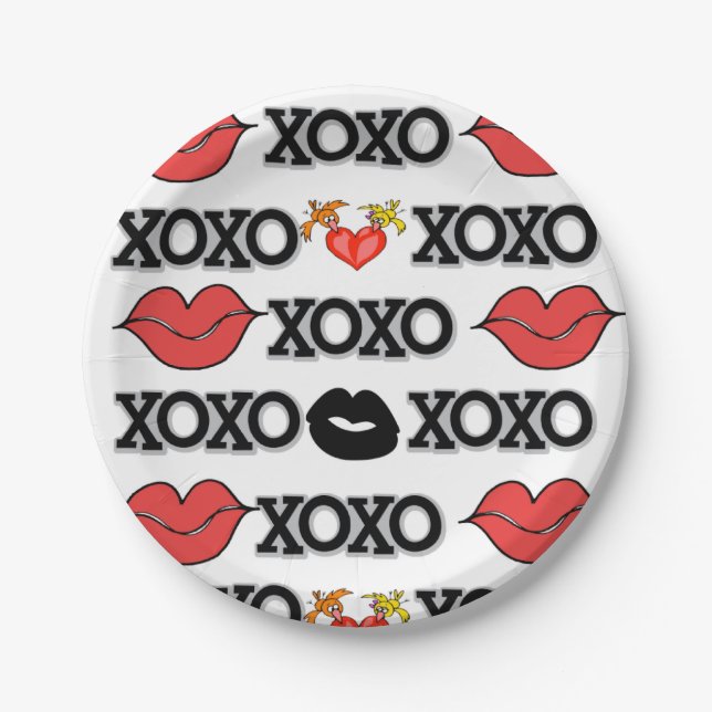 Paper Plates Red Hearts Love Xoxo (Front)