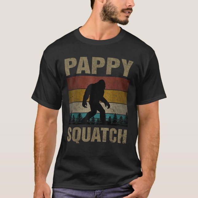 Pappy Squatch Bigfoot Pappy Sasquatch Yeti Family  T-Shirt (Front)