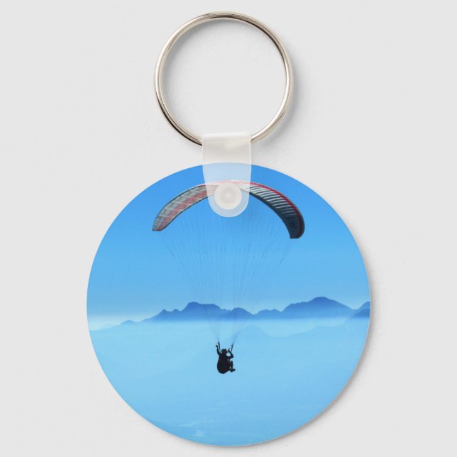 Paraglider on blue background with mountains key ring (Front)