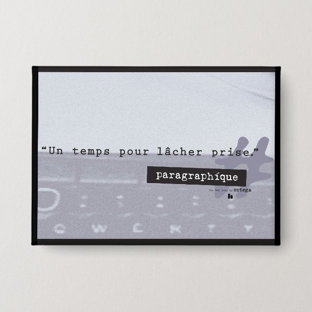 Paragraphíque Pin (Front)