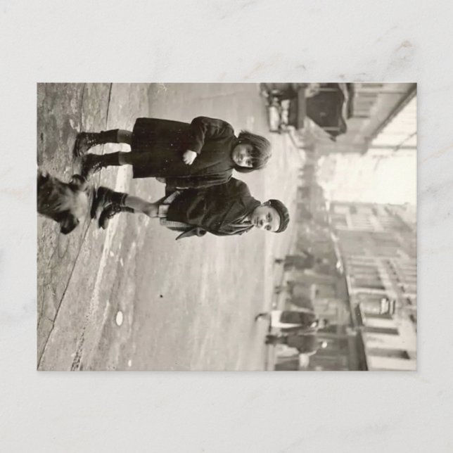 Parisian children 1940 France Holiday Postcard (Front)