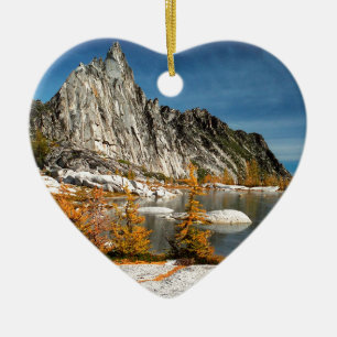 Park Prusik Peak Gnome Tarn Alpine Lakes Ceramic Tree Decoration