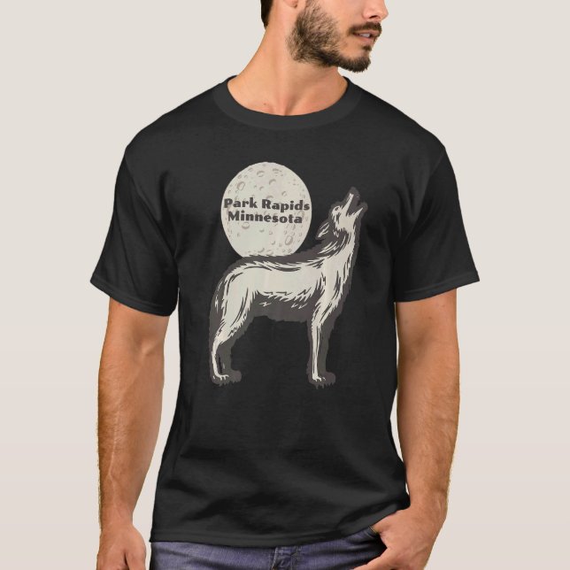 Park Rapids Minnesota MN Wolf Moon Howling Souveni T-Shirt (Front)