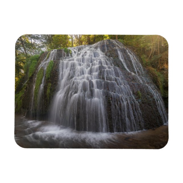 Parque Natural del Monasterio - Waterfall Magnet (Horizontal)