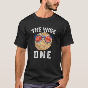 Passover Jewish Pesach Funny Matzo The Wise One Ki T-Shirt