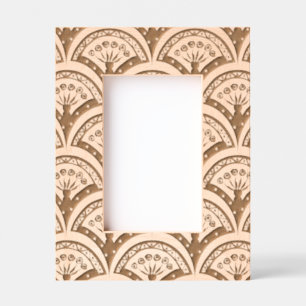 Pastel coloured shell pattern etched frames