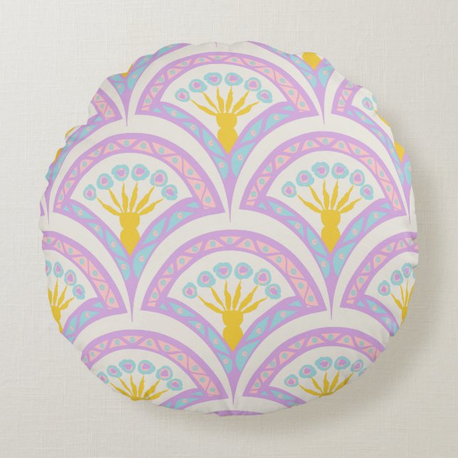 Pastel coloured shell pattern round cushion (Front)
