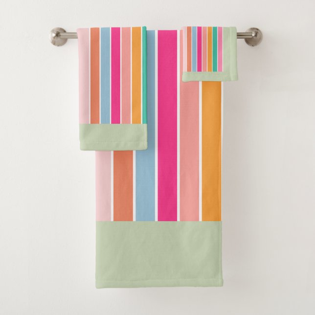 Pastel Green Retro Rainbow Bath Towel Set (Insitu)