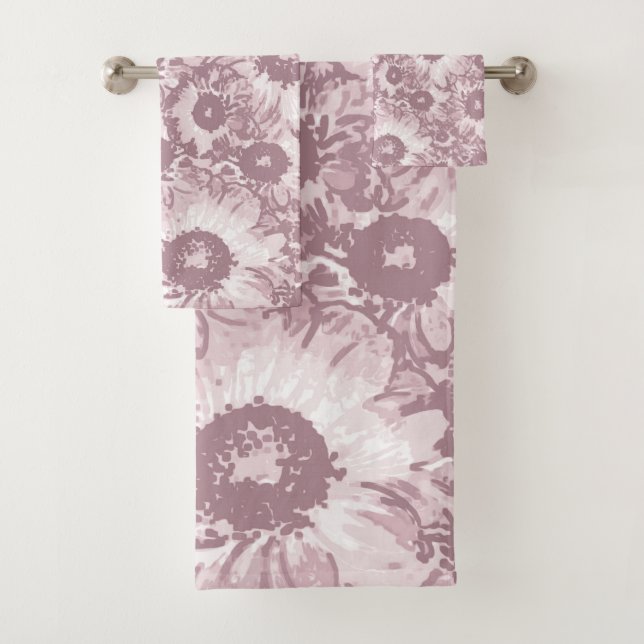 Pastel Grey Rose Pink Floral Pattern Bath Towel Set (Insitu)