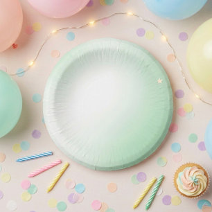 Pastel plates for kids' parties