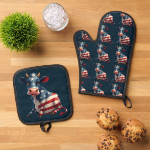 Patriotic American Flag Cow Illustration Oven Mitt & Pot Holder Set