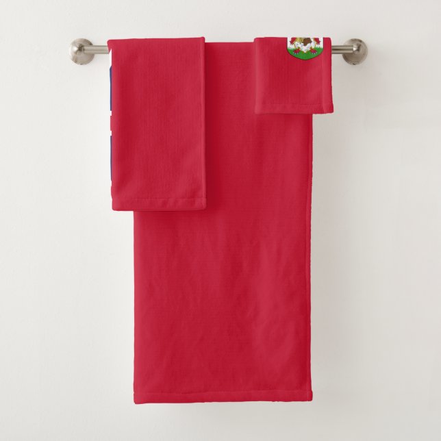 Patriotic Bermuda Flag Bath Towel Set (Insitu)