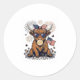 Patriotic Highland Cow Bubblegum Vintage Engraving Classic Round Sticker