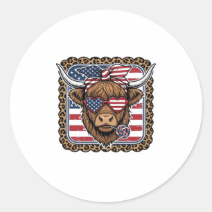 Patriotic Highland Cow Vintage Engraving Design (2 Classic Round Sticker