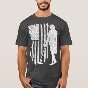 Patriotic Metal Detecting USA Flag Treasure Hunt D T-Shirt