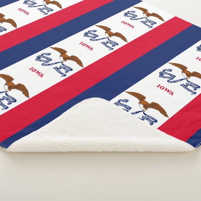Patriotic Sherpa Blanket with flag of Iowa (3/4)