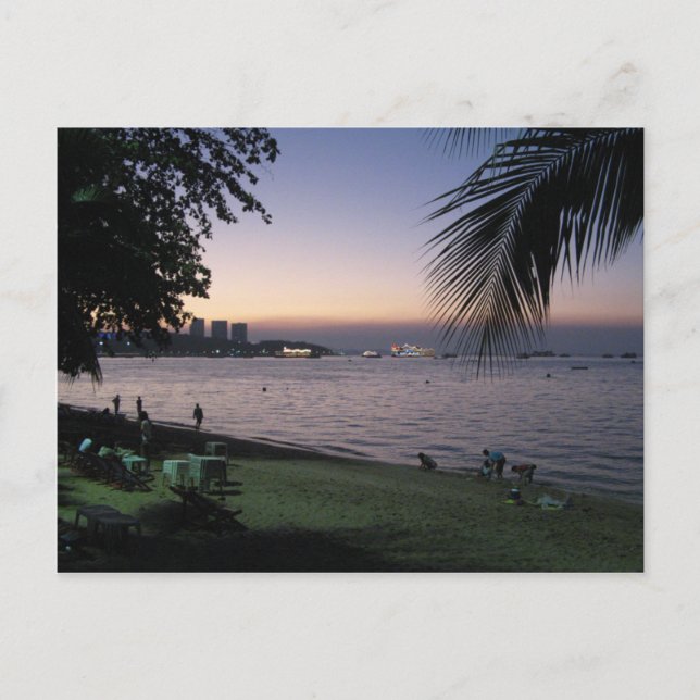 Pattaya Beach Sunset ... Chonburi, Thailand Postcard (Front)