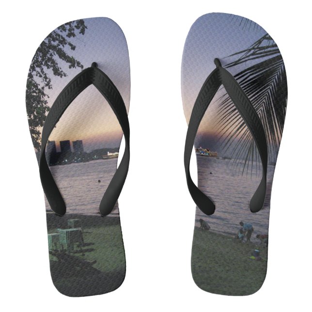Pattaya Beach Sunset ... Chonburi, Thailand Thongs (Footbed)