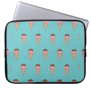 Pattern Ice cream on Pastel colour background, vin Laptop Sleeve