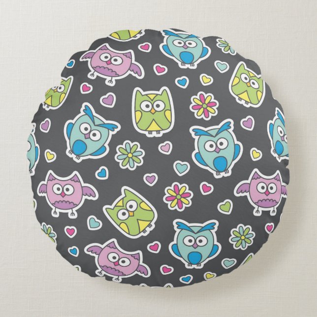 pattern of cartoon owls round cushion (Front)