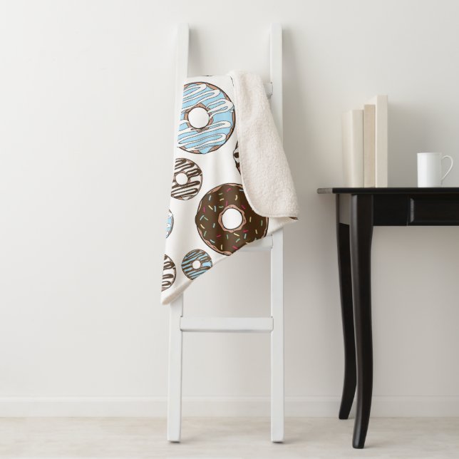 Pattern Of Doughnuts, Blue Doughnuts, Brown Doughn Sherpa Blanket (In Situ)