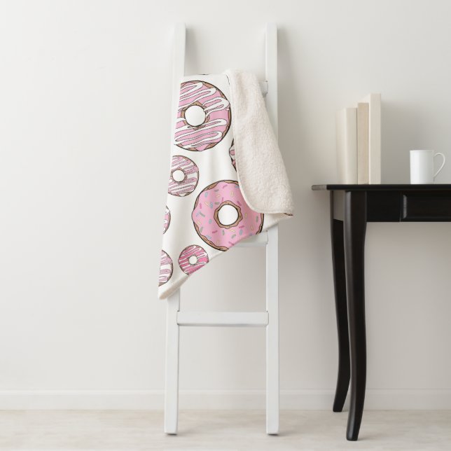 Pattern Of Doughnuts, Pink Doughnuts, Sprinkles Sherpa Blanket (In Situ)