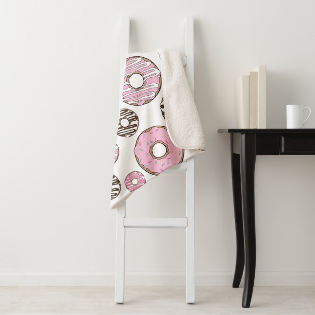 Pattern Of Doughnuts, Pink Doughnuts, White Doughn Sherpa Blanket (In Situ)