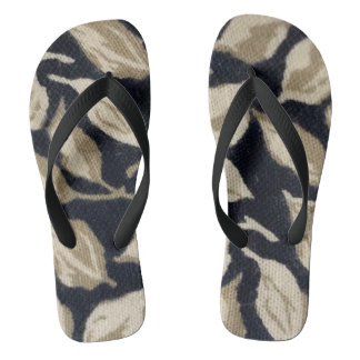 Pattern of stylized leaves thongs