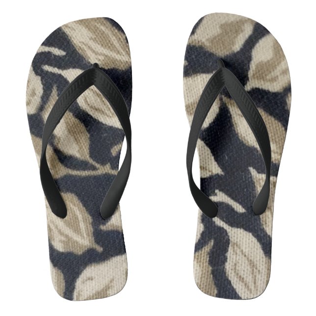 Pattern of stylized leaves thongs (Footbed)