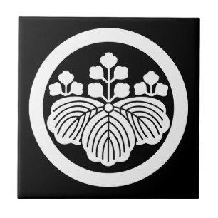 Paulownia with 5-3 blooms in circle ceramic tile