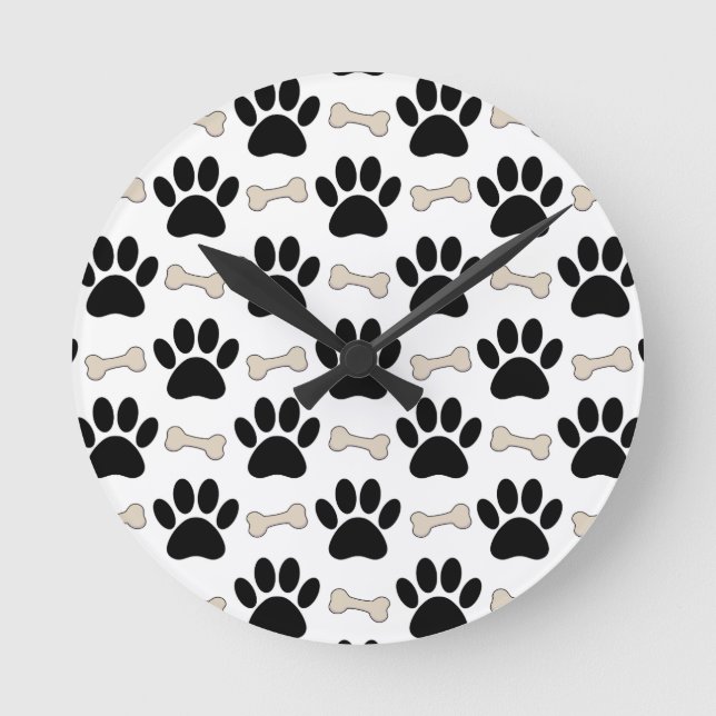 Paws And Bones Pattern Round Clock (Front)