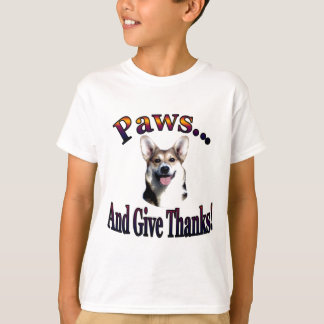 Paws and give thanks Gimli T-Shirt