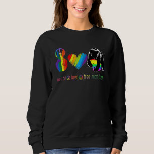 Peace Love Free Mum Hugs Bear LGBT Mothers Day 2 Sweatshirt