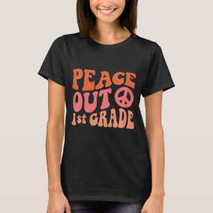 Peace Out 1st Grade Funny Retro 70's Last Day Of 1 T-Shirt