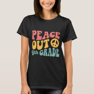 Peace Out 4th Grade Funny Retro 70's Last Day Of 4 T-Shirt