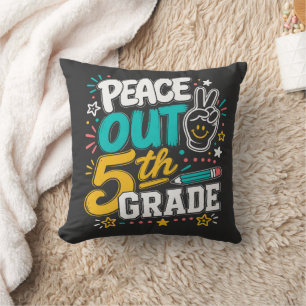 Peace Out 5th Grade Retro Groovy Class of 2026 Cushion