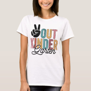Peace Out Kindergarten Last Day Of School 2022 Gra T-Shirt