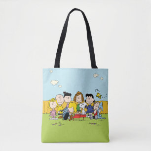 Peanuts   Charlie Brown and Gang Tote Bag