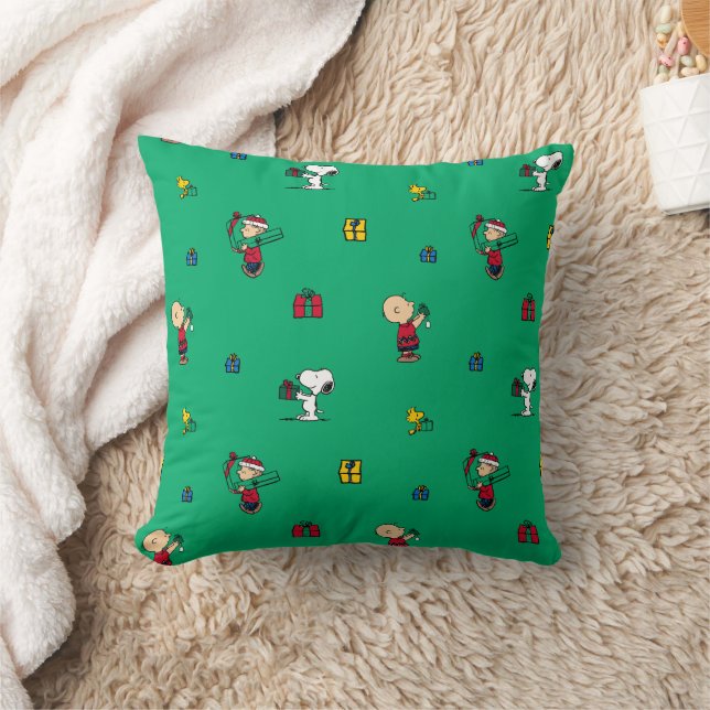 Peanuts | Christmas Gift Giving Pattern Cushion (Blanket)