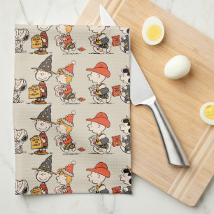 Peanuts Gang Happy Halloween Parade Tea Towel