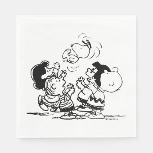 Peanuts Gang Lifting Snoopy Napkin
