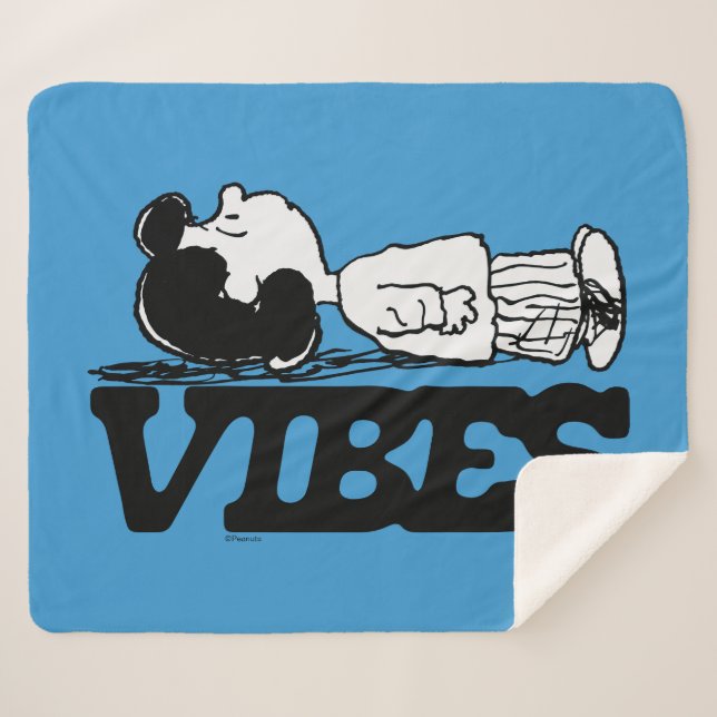 Peanuts | Lucy Vibes Sherpa Blanket (Front (Horizontal))