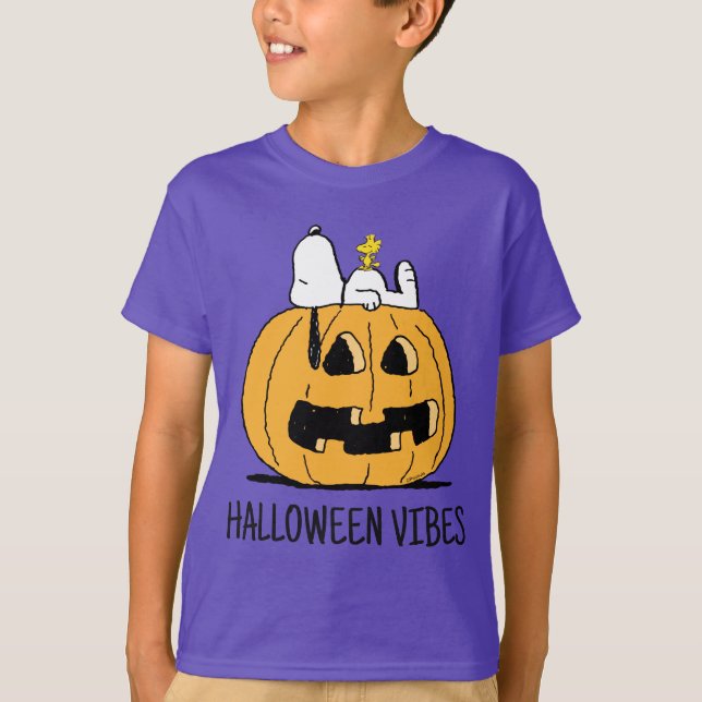 Peanuts | Snoopy and Woodstock Jack-O-Lantern T-Shirt (Front)