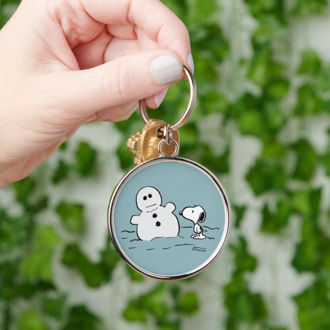 Peanuts | Snoopy Builds A Snowman Key Ring (Hand)