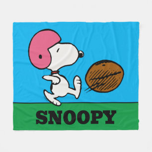 Peanuts   Snoopy Football Kicker Fleece Blanket