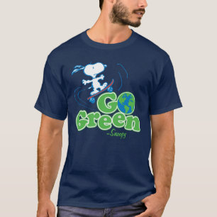 Peanuts   Snoopy Go Green Skate Board T-Shirt