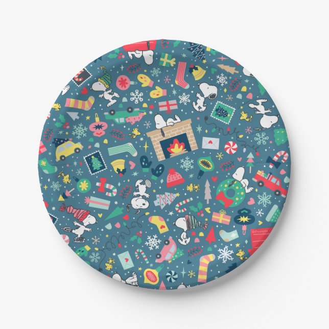Peanuts | Snoopy Holiday Pattern Paper Plate (Front)