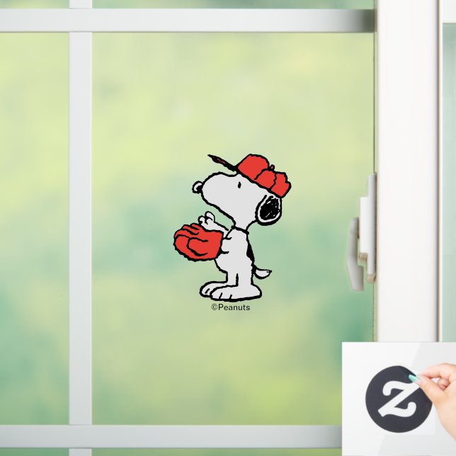 Peanuts | Snoopy Making the Catch (Home)