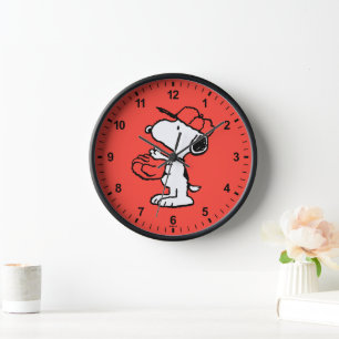 Peanuts   Snoopy Making the Catch Clock